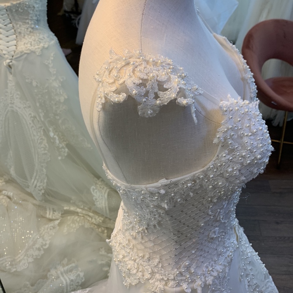 NEW ivory Aline cathedral length train wedding dress beaded corset back vneck - Picture 8 of 11